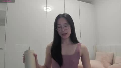 Snapshot of secretgirlfriendxo chatting on 11-22-25, 01:04 Angela online show from 11-22-25, 01:04