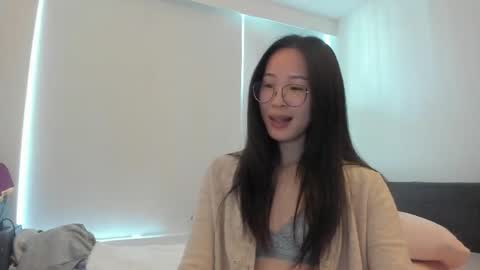 Snapshot of secretgirlfriendxo chatting on 06-04-26, 10:38 Angela online show from 06-04-26, 10:38