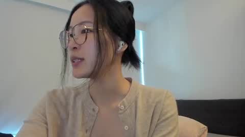 Snapshot of secretgirlfriendxo chatting on 06-10-26, 12:22 Angela online show from 06-10-26, 12:22