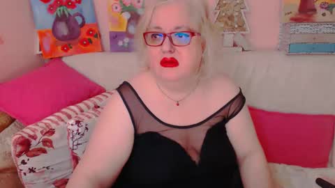 Snapshot of secretloverbbw chatting on 01-07-26, 08:00 Alice online show from 01-07-26, 08:00