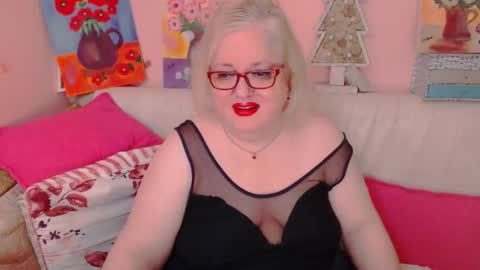 Snapshot of secretloverbbw chatting on 01-13-26, 08:14 Alice online show from 01-13-26, 08:14