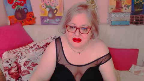 Snapshot of secretloverbbw chatting on 03-16-26, 10:03 Alice online show from 03-16-26, 10:03