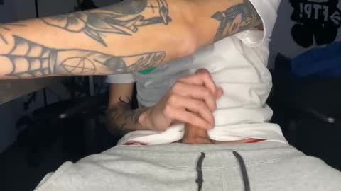 Snapshot of secretlust96 chatting on 11-13-25, 10:30 secretlust96 online show from 11-13-25, 10:30