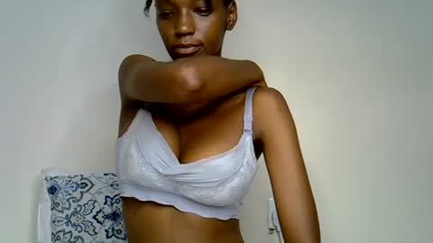 Snapshot of sedrikops chatting on 07-11-26, 09:49 Seraah online show from 07-11-26, 09:49