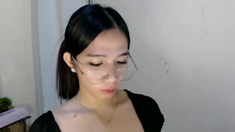 Snapshot of seductive_abia chatting on 06-24-26, 08:30 JUST CALL ME ABIA online show from 06-24-26, 08:30
