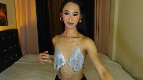 ashly online show from 04-26-26, 01:25