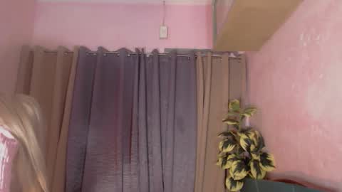 Snapshot of seductive_levie69 chatting on 03-27-26, 10:48 seductive_levie69 online show from 03-27-26, 10:48