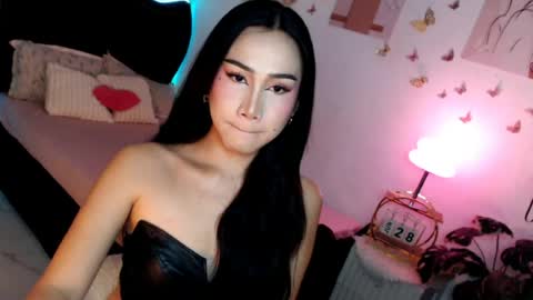 Snapshot of seductive_vana chatting on 06-28-26, 09:59 Vanessa online show from 06-28-26, 09:59