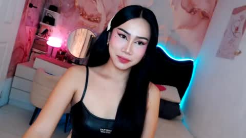 Snapshot of seductive_vana chatting on 07-10-26, 11:29 Vanessa online show from 07-10-26, 11:29