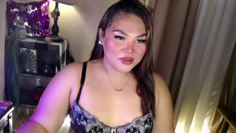 Its me Jazzi online show from 06-25-26, 06:40