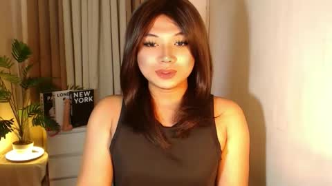 Deluxe online show from 10-19-25, 05:08