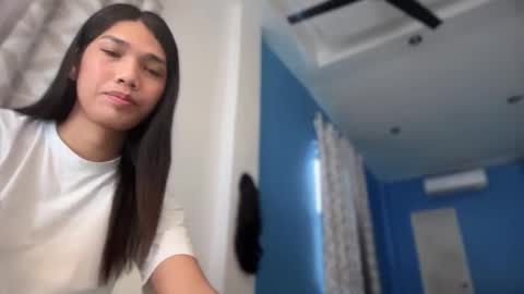 Snapshot of seductress_ph chatting on 10-13-25, 12:21 sara online show from 10-13-25, 12:21