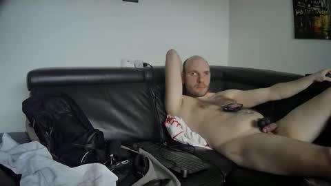 Snapshot of seeebi chatting on 12-07-24, 02:35 Sebastian online show from 12-07-24, 02:35