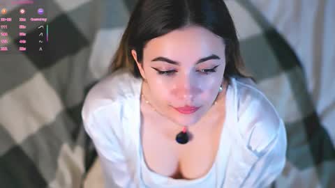 Snapshot of seeeyoubaby chatting on 10-23-25, 05:55 Slavia online show from 10-23-25, 05:55