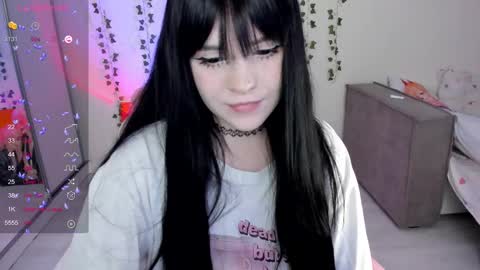 Selena  online show from 03-04-25, 05:11