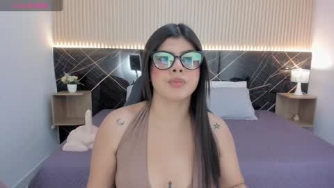 Snapshot of selena_diaz_ chatting on 02-11-26, 02:27 Selena online show from 02-11-26, 02:27