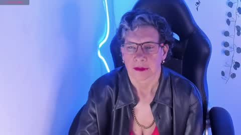 Selena online show from 04-23-26, 12:15