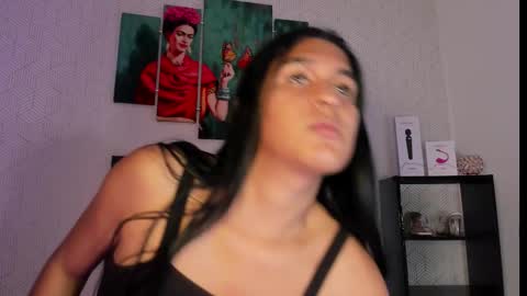 Snapshot of selena_fox7 chatting on 10-06-25, 03:59 selena_fox7 online show from 10-06-25, 03:59