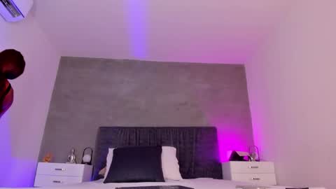 Snapshot of selena_monroy chatting on 05-28-26, 03:04 Selena online show from 05-28-26, 03:04