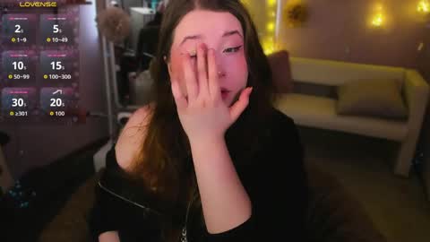 Selena online show from 04-27-26, 01:53