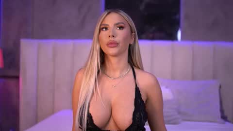 Snapshot of selena_voss chatting on 01-09-26, 09:56 Selena online show from 01-09-26, 09:56