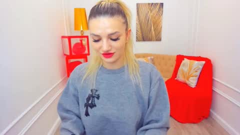 selenaemoore online show from 02-15-26, 07:21