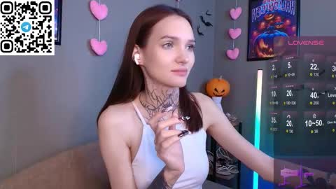 Selena online show from 11-01-25, 02:02