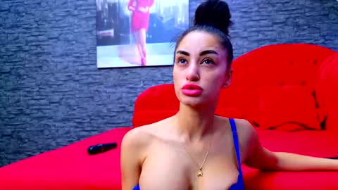 Snapshot of selenanoir chatting on 10-15-25, 04:45 Selena Noir online show from 10-15-25, 04:45