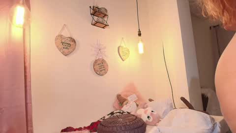 Snapshot of selenarossi chatting on 01-05-25, 02:41 SelenaRossi online show from 01-05-25, 02:41