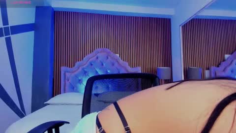 selenastonne online show from 10-02-25, 10:06