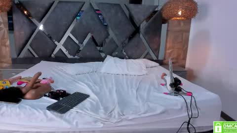 selene__lopez_ online show from 04-28-26, 02:27