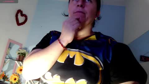 Snapshot of selene_mom chatting on 09-27-25, 07:52 selene online show from 09-27-25, 07:52