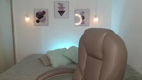 selene_rouse_ online show from 06-08-26, 01:28