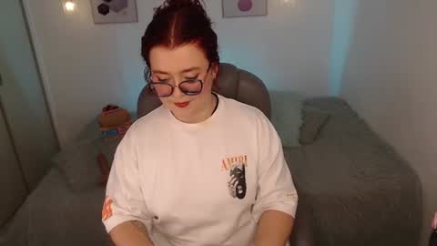 selene_rouse_ online show from 06-20-26, 10:56