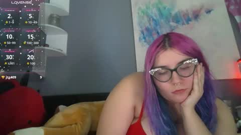 Snapshot of selenebaby chatting on 12-01-25, 04:23 Selene online show from 12-01-25, 04:23