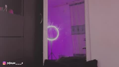 selene online show from 02-17-25, 05:04