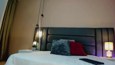 Selene Lujan online show from 10-01-25, 11:49