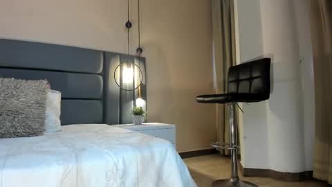 Selene Lujan online show from 12-16-25, 11:48