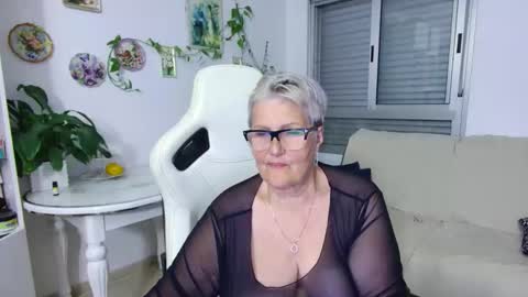 Selenna online show from 05-16-26, 05:23