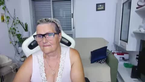 Selenna online show from 06-01-26, 05:47