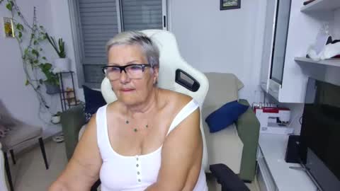 Selenna online show from 06-05-26, 05:29
