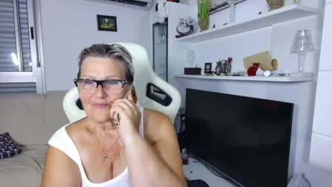 Snapshot of selenna57 chatting on 07-02-26, 05:19 Selenna online show from 07-02-26, 05:19