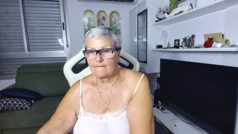 Snapshot of selenna57 chatting on 07-19-26, 05:16 Selenna online show from 07-19-26, 05:16
