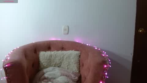 Selenne online show from 05-18-26, 04:07