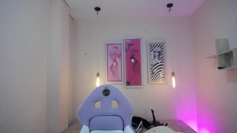 Mayte online show from 01-22-25, 01:11
