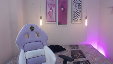 Mayte online show from 01-26-25, 01:15
