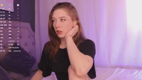 Snapshot of selestarobertson chatting on 05-13-26, 11:18 Selesta online show from 05-13-26, 11:18