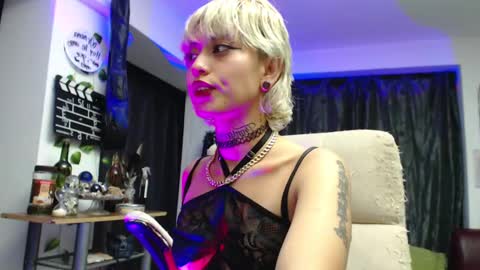 Snapshot of seley222 chatting on 12-29-24, 11:08 Ask me online show from 12-29-24, 11:08