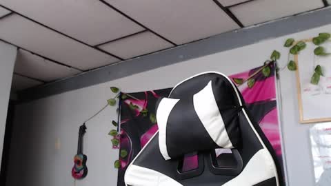 Snapshot of seley222 chatting on 04-01-26, 01:41 Ask me online show from 04-01-26, 01:41