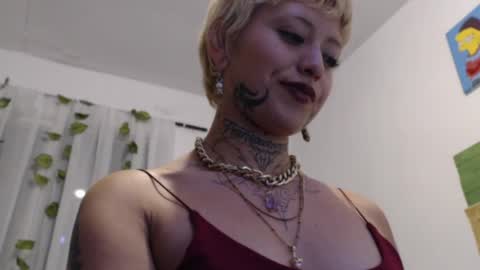Snapshot of seley222 chatting on 06-09-26, 02:01 Ask me online show from 06-09-26, 02:01